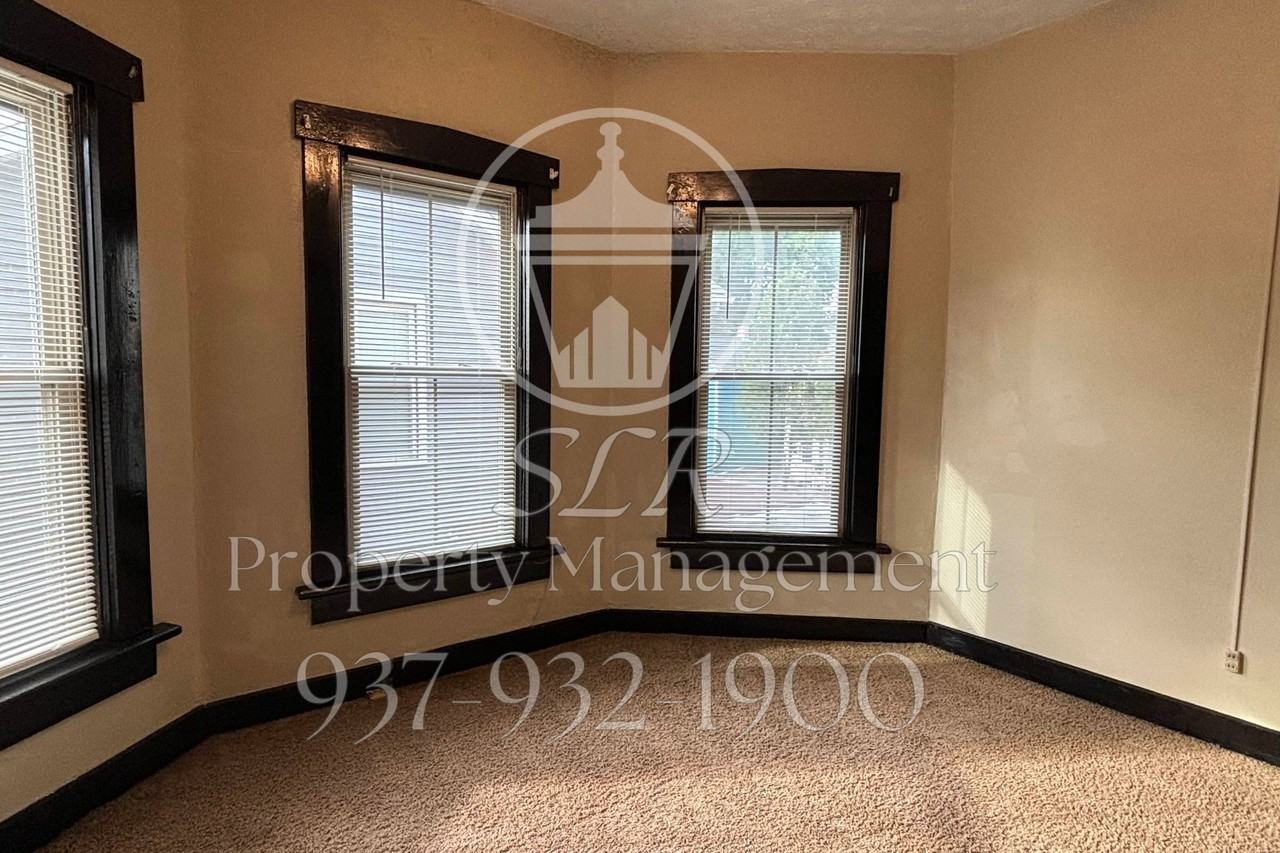 227 James Street - Photo 6 of 12