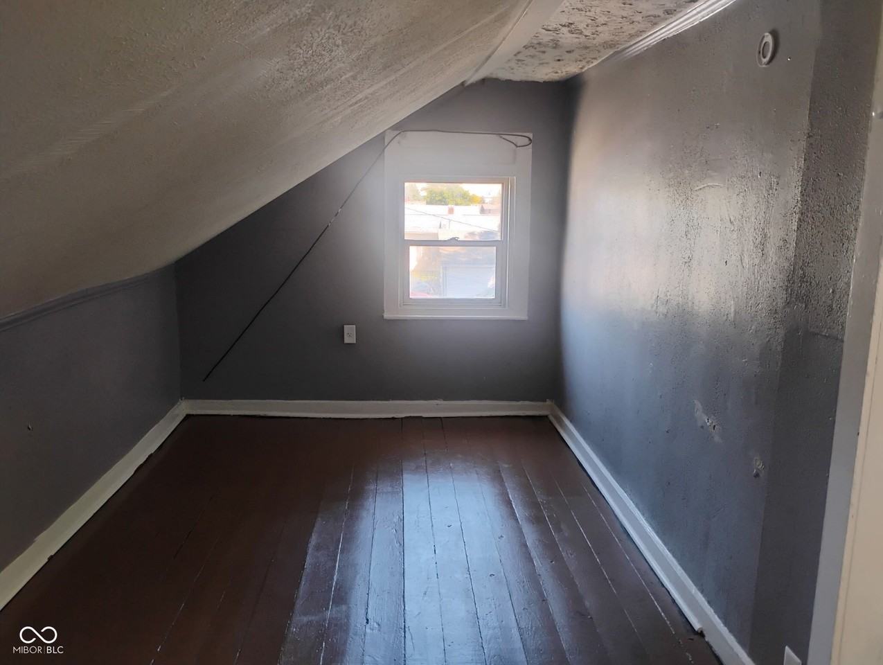 316 East Franklin Street #2 - Photo 3 of 8