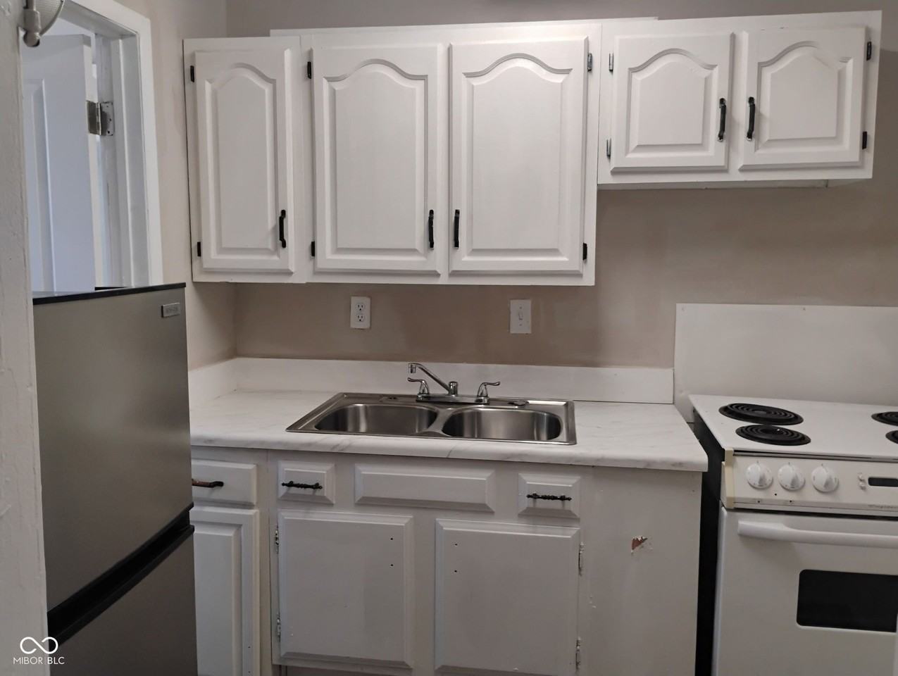 316 East Franklin Street #2 - Photo 6 of 8