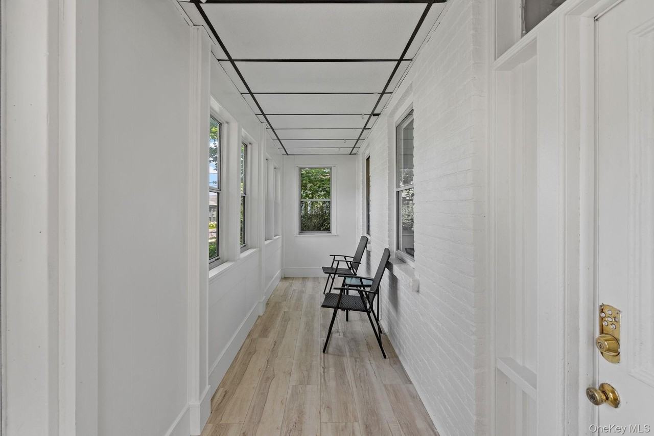 93 Delafield St - Photo 2 of 27