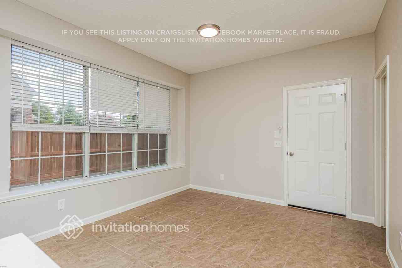 10313 Napa Valley Drive - Photo 5 of 15