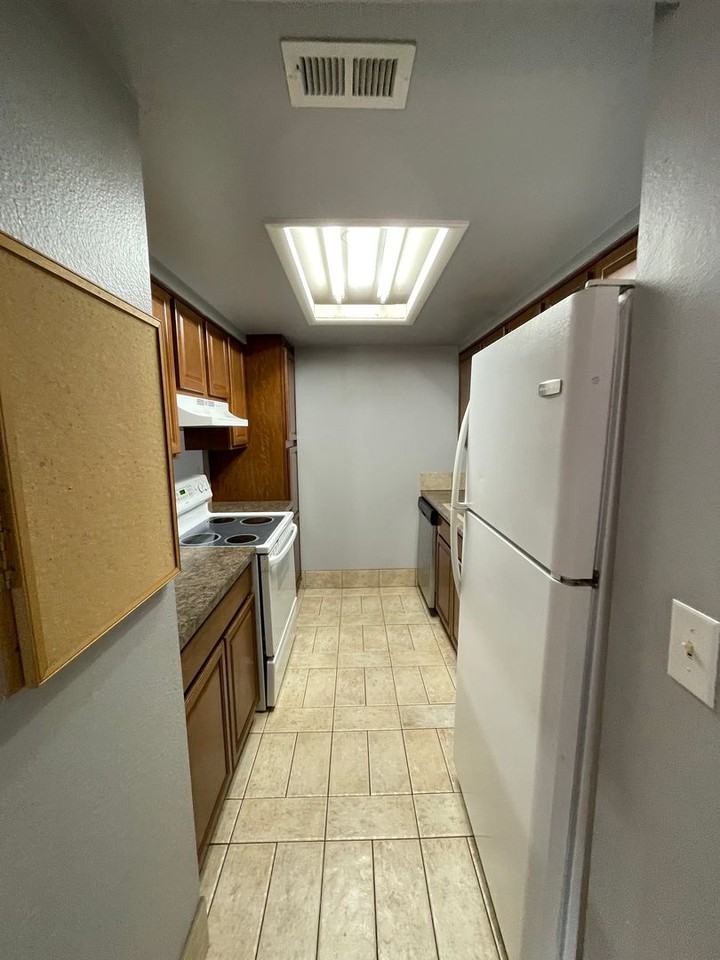 12103 Melody Dr #16-304 - Photo 5 of 24