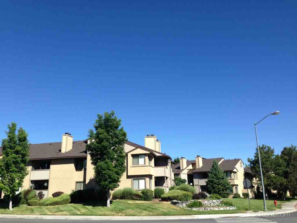 Redfield Ridge Apartments - Photo 3 of 19