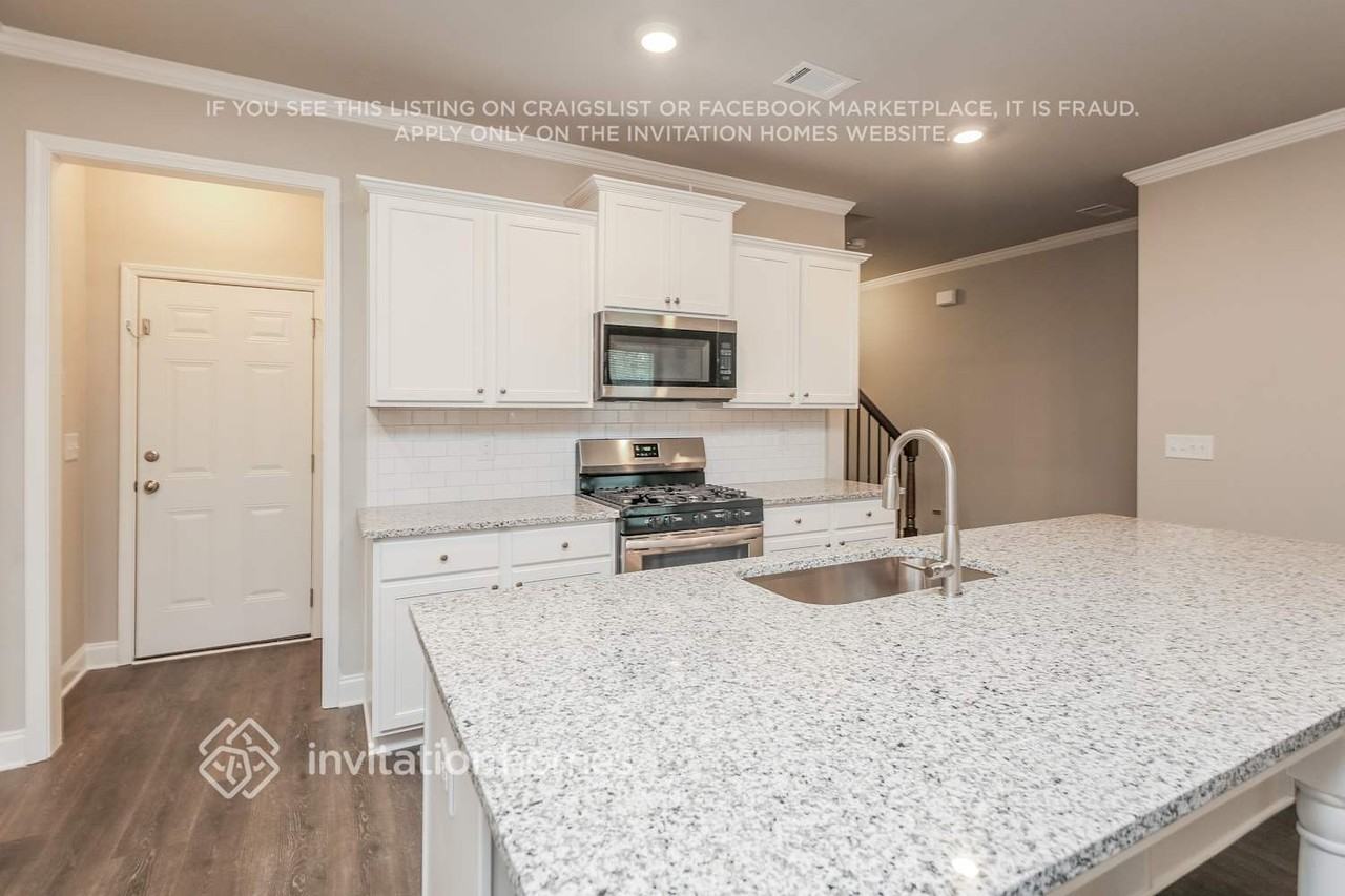 831 Alder Grove Trace Southwest - Photo 7 of 18