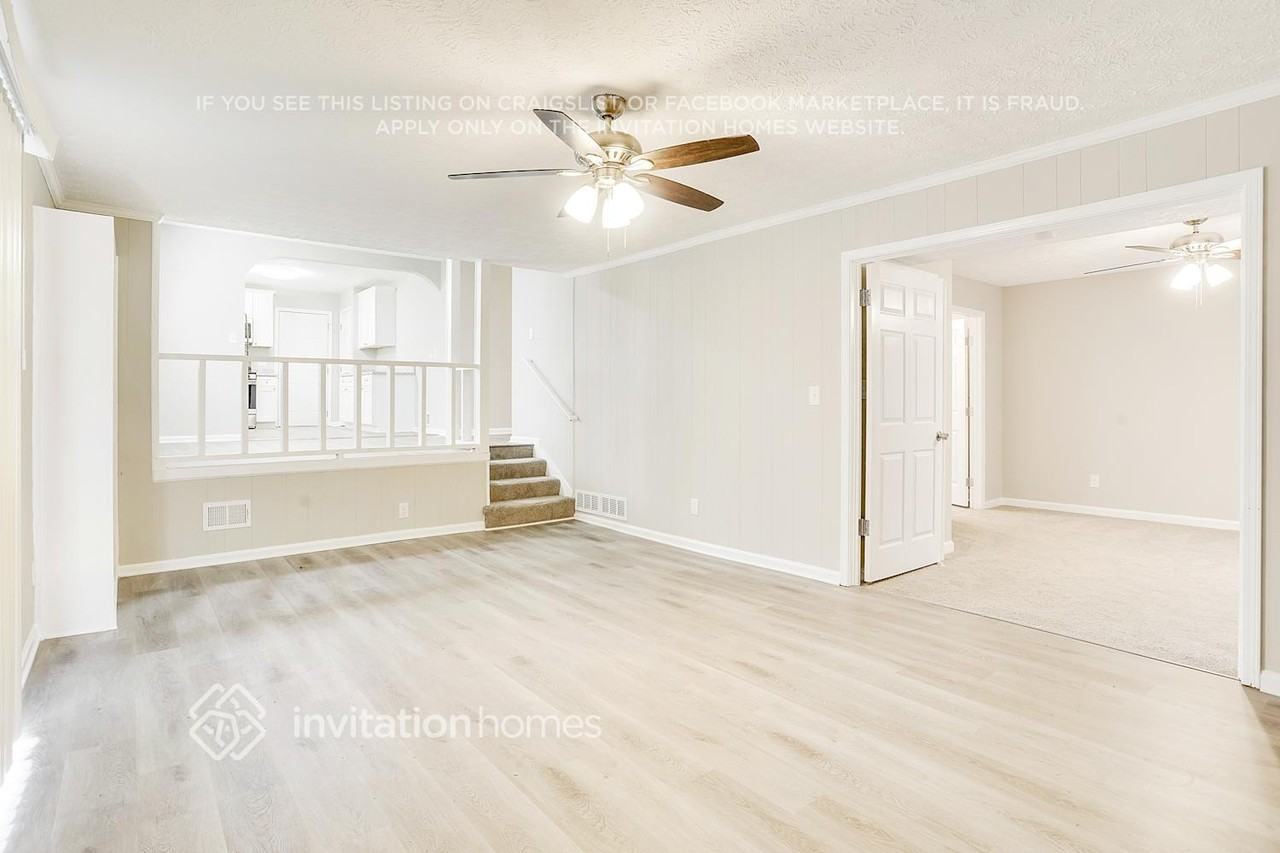 488 Pineburr Ln - Photo 4 of 20