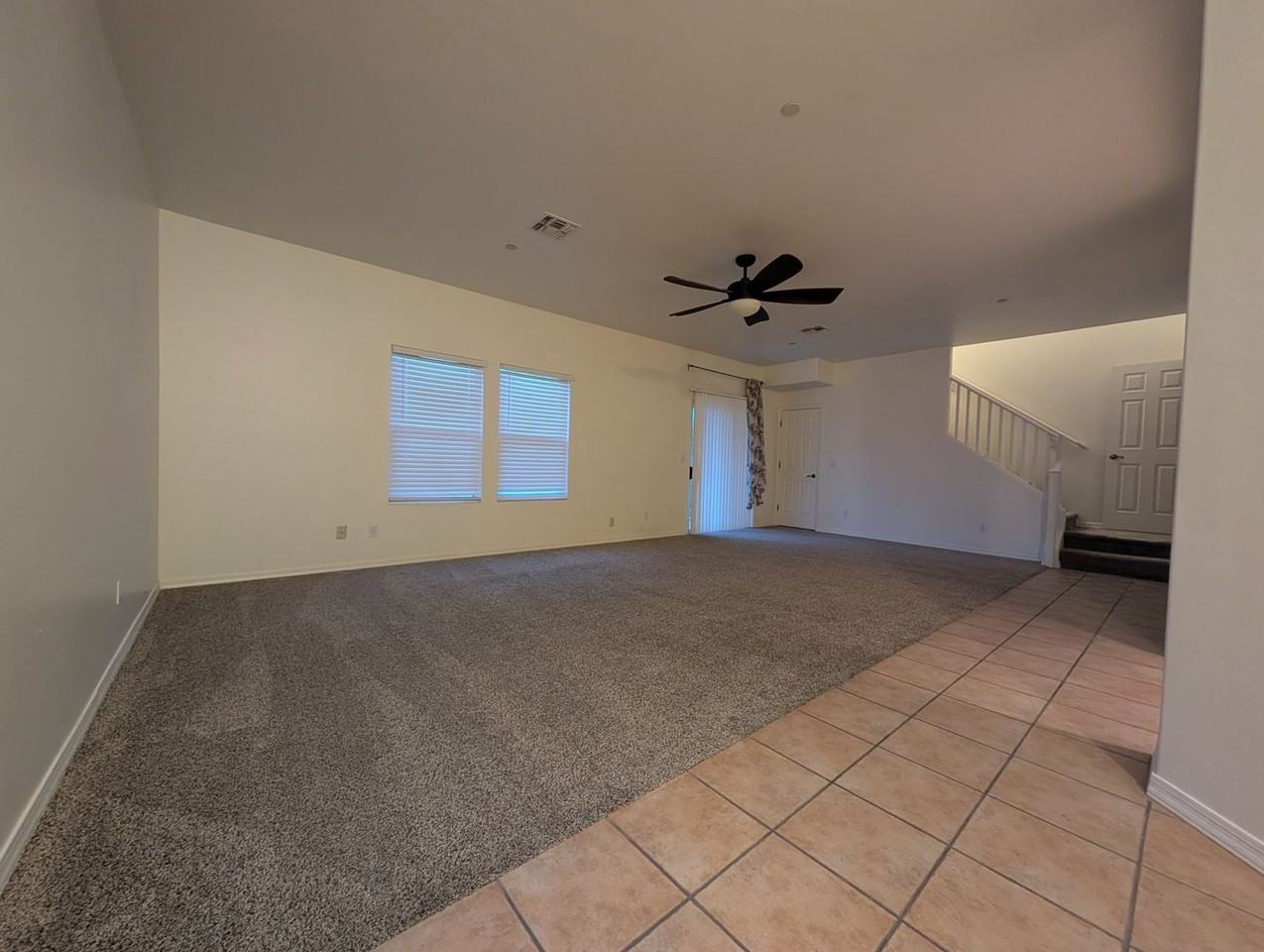 8445 N Avenida De La Bellota - Photo 3 of 27