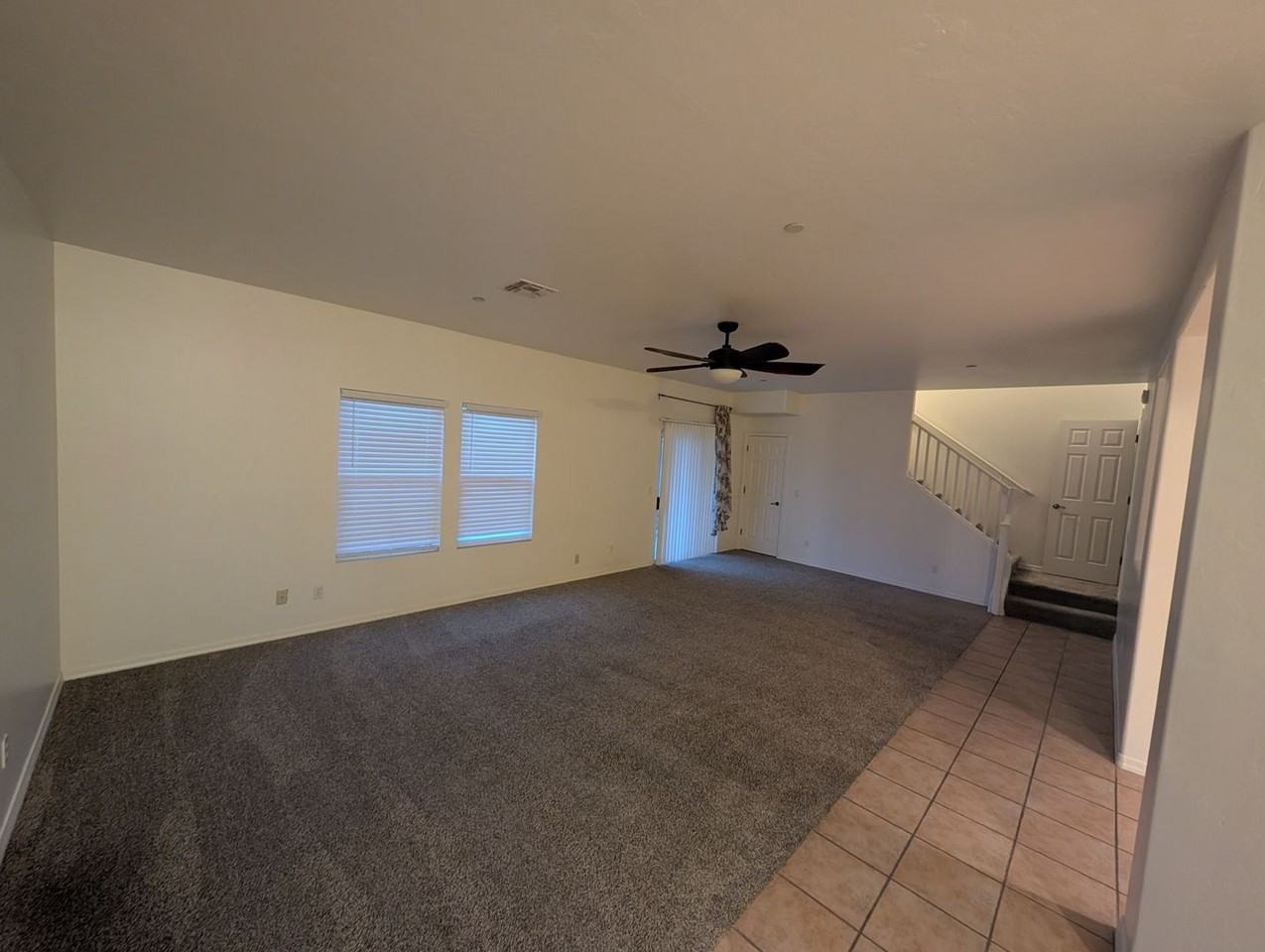 8445 N Avenida De La Bellota - Photo 4 of 27