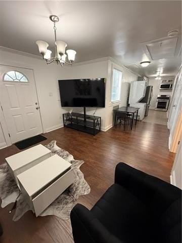 1710 S Lopez St - Photo 2 of 8