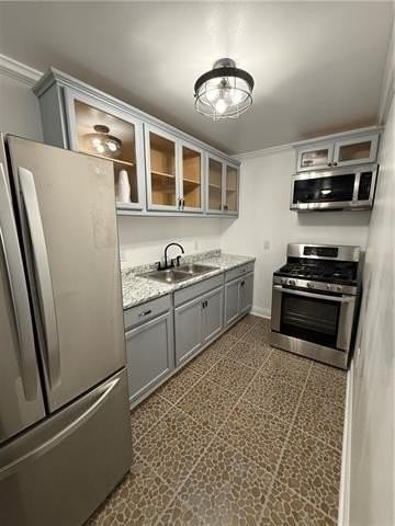 1710 S Lopez St - Photo 5 of 8