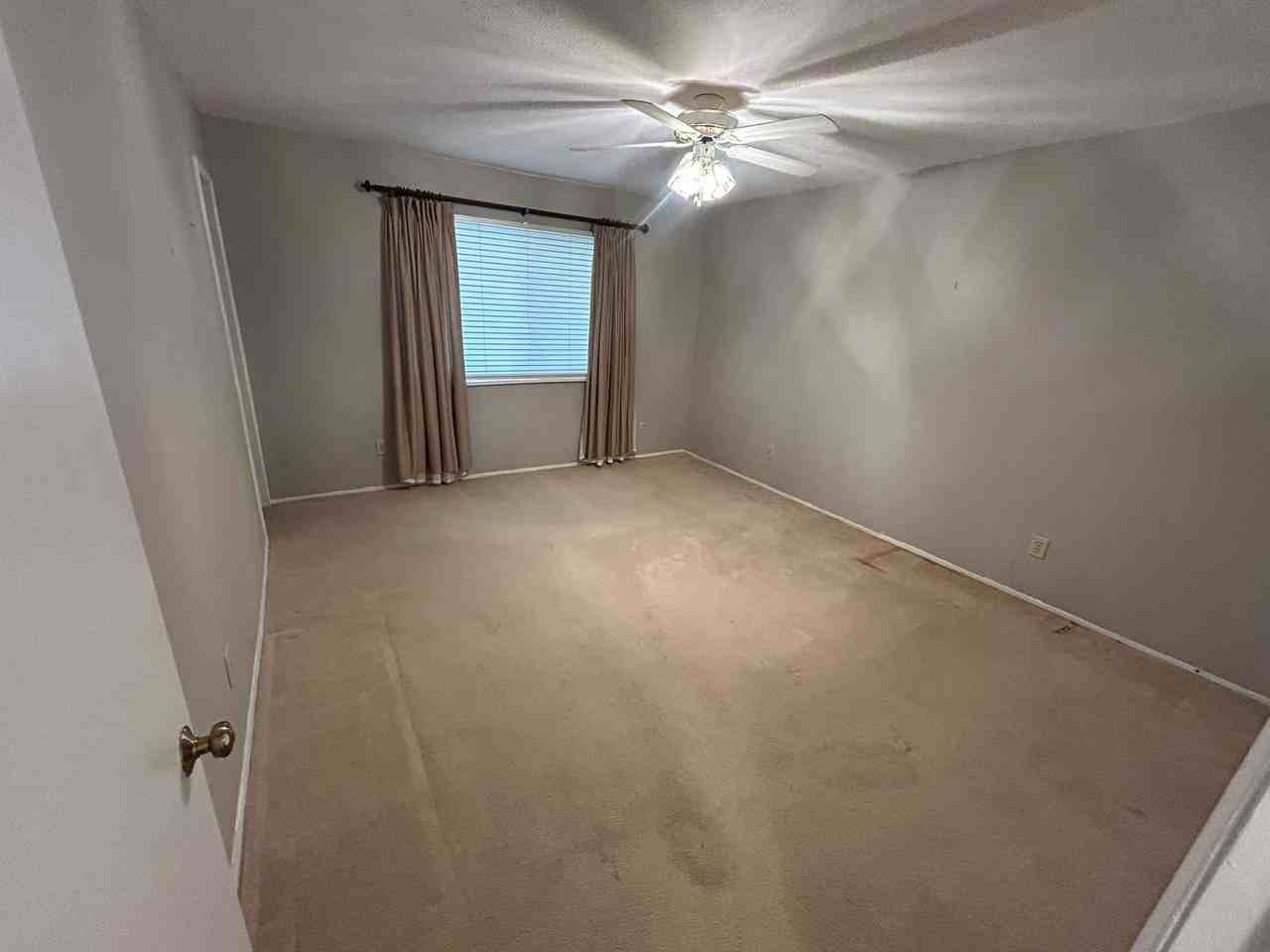 4908 Wagner Dr - Photo 2 of 17