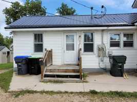 featured image of 209 207/209 W Hancock St #209