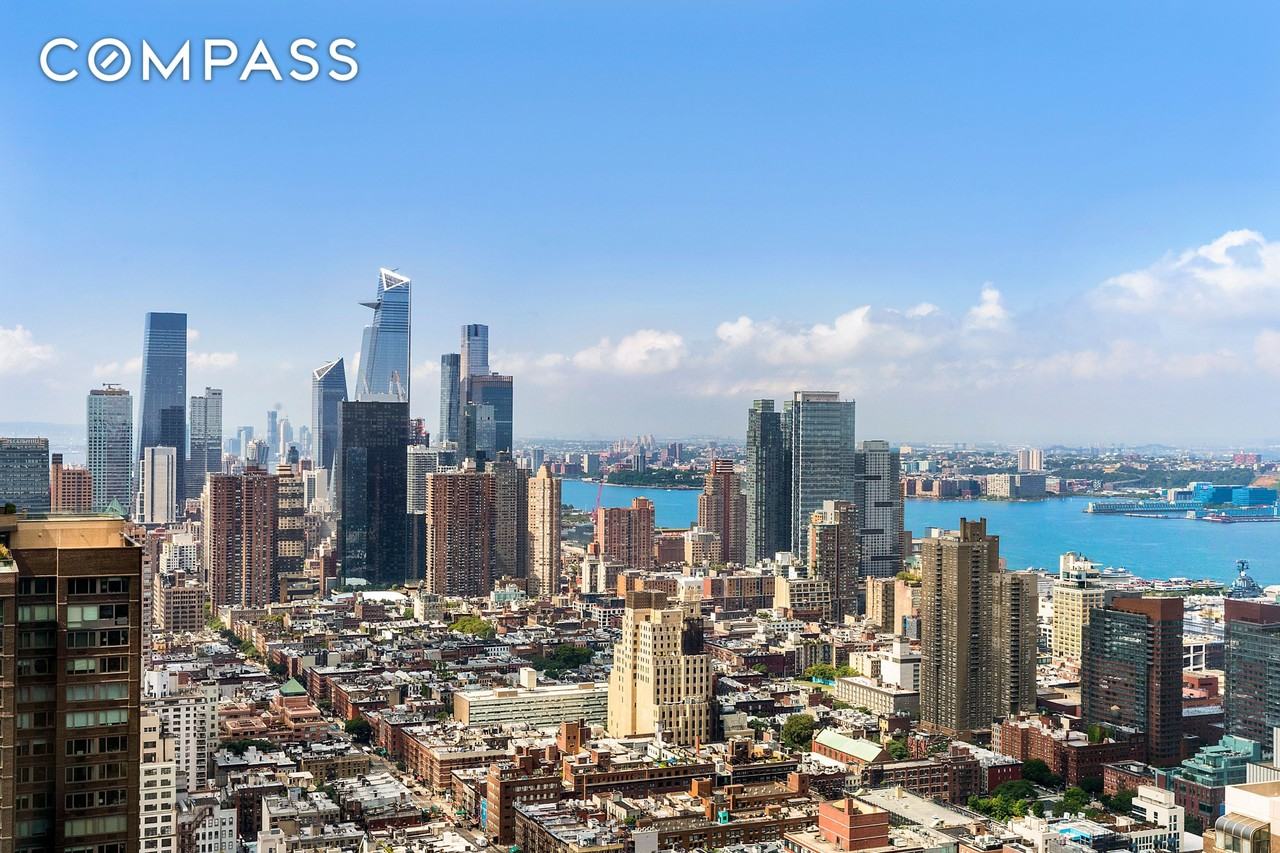 25 Columbus Circle #65E - Photo 3 of 11