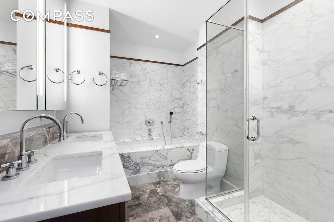 25 Columbus Circle #65E - Photo 7 of 11