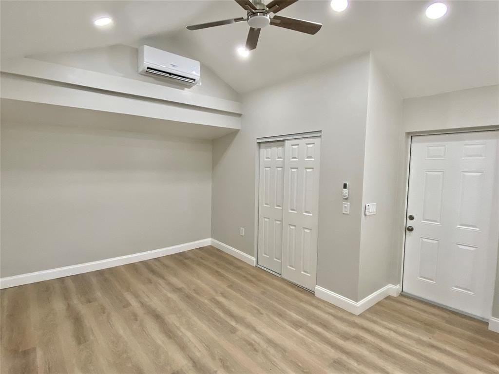 426 S L St - Photo 3 of 8