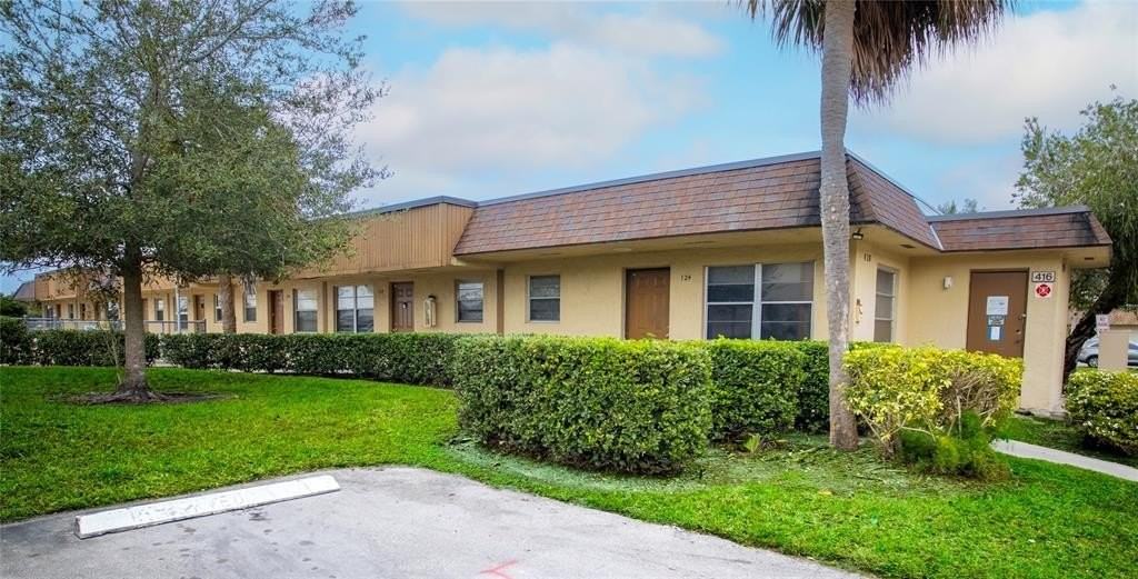 416 Lakeside Dr #129