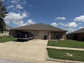 1301 Nicholas Cir #B - Photo 1 of 1