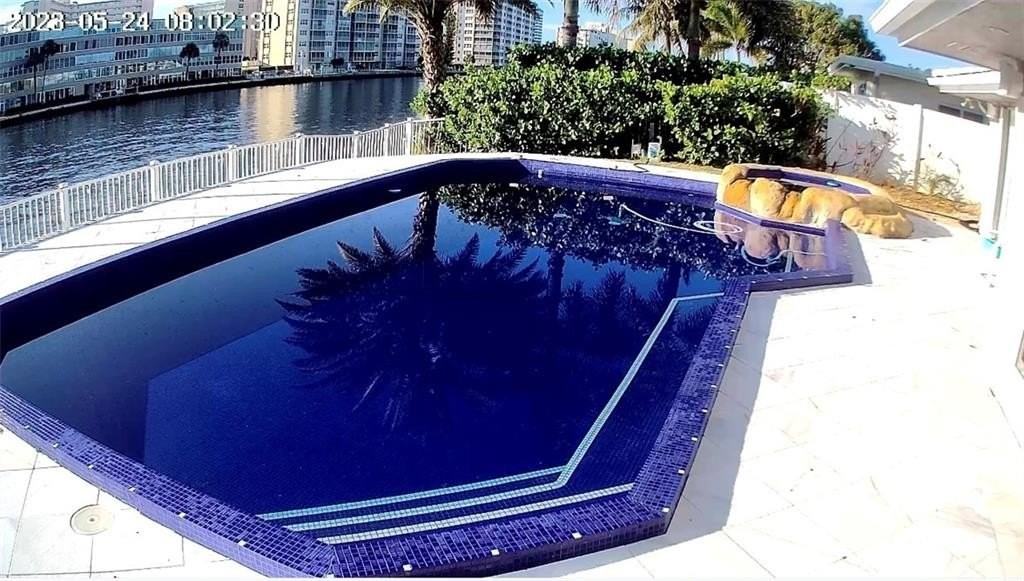 720 Northeast 28th Avenue - Photo 2 of 28