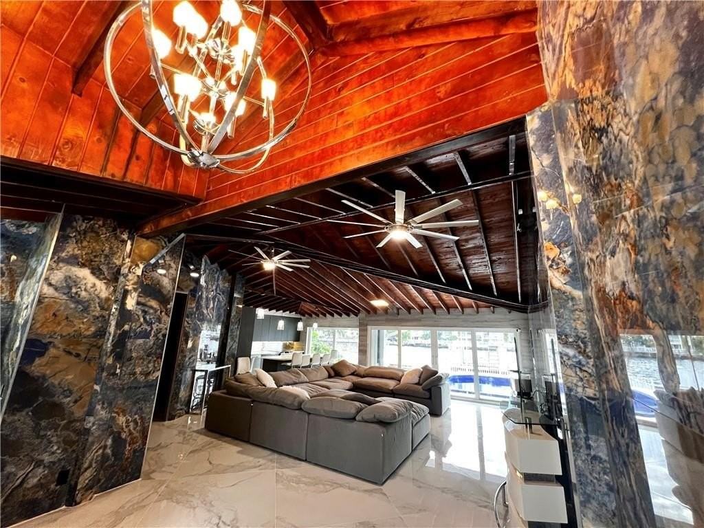 720 Northeast 28th Avenue - Photo 5 of 28