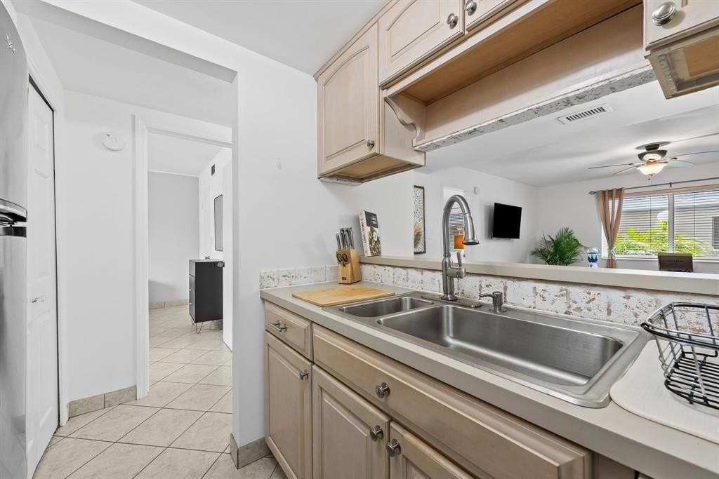 1000 Se 15th St #103 - Photo 7 of 15