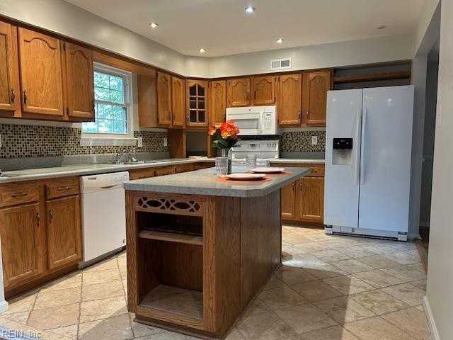 957 Banyan Dr - Photo 6 of 18