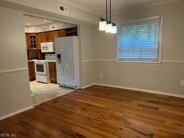 957 Banyan Dr - Photo 7 of 18