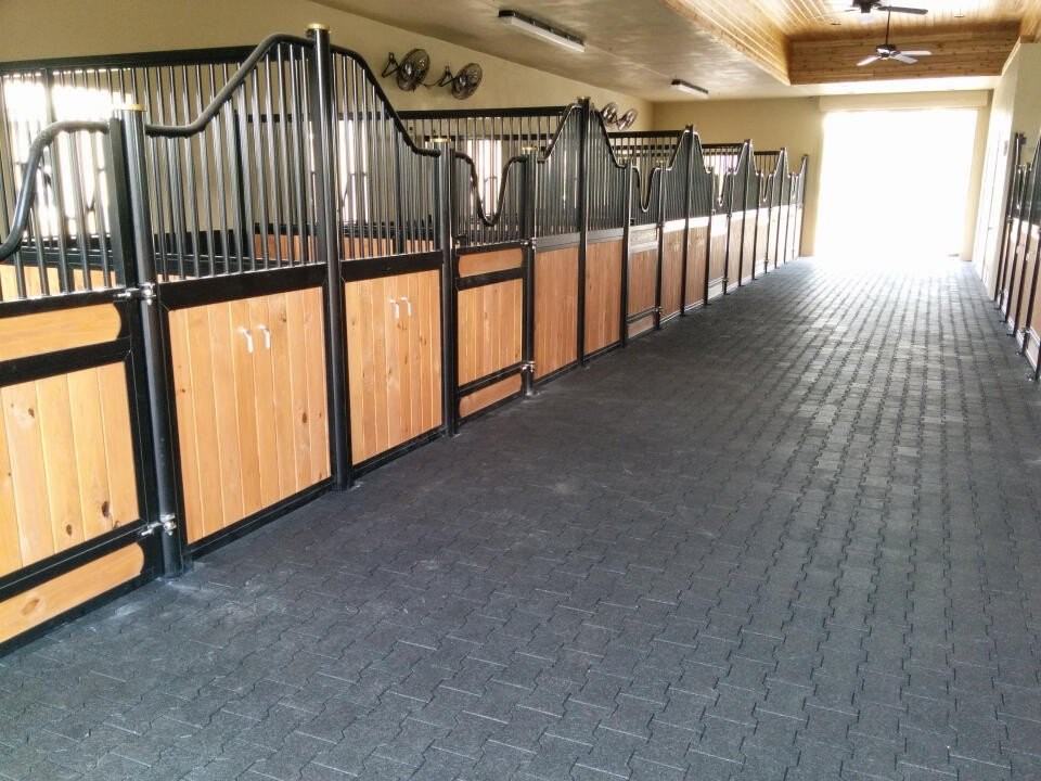 2040 Canter Way - Photo 2 of 41