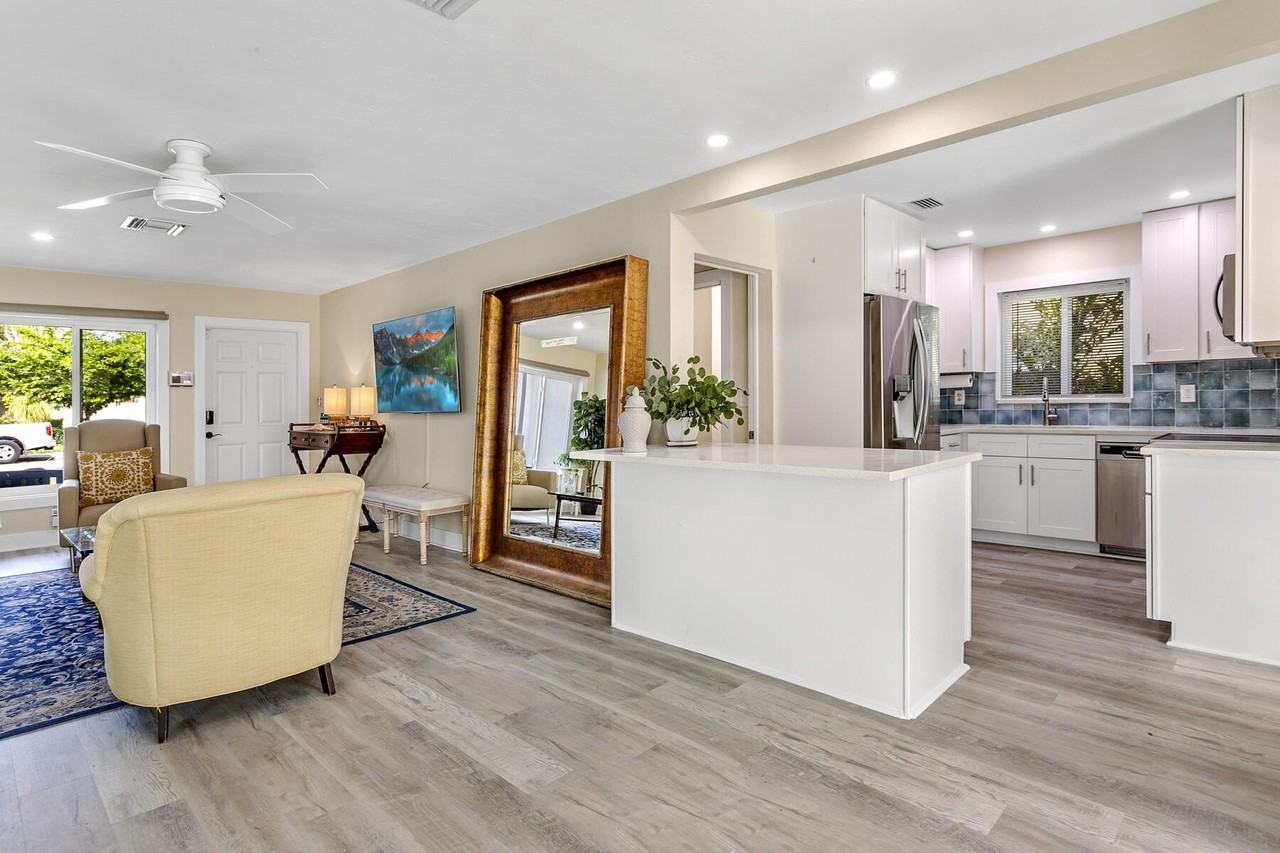 1702 N L St - Photo 7 of 45