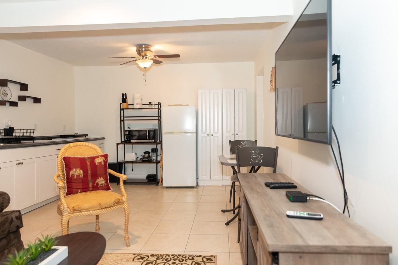 820 Lantern Tree Ln - Photo 4 of 9