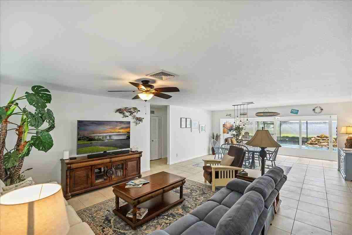 2066 5th Ct Se - Photo 7 of 20