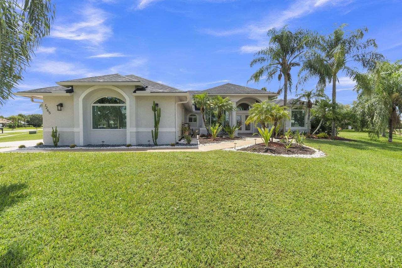 1265 Longlea Ter - Photo 2 of 50