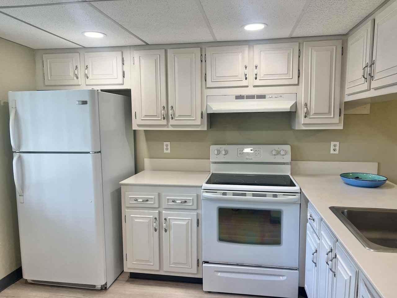 4501 Martinique Way #F2 - Photo 4 of 24