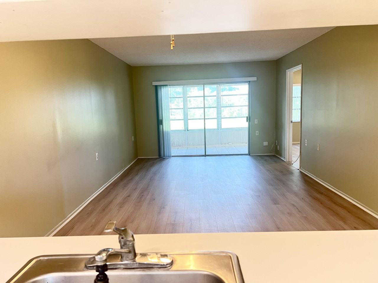 4501 Martinique Way #F2 - Photo 7 of 24