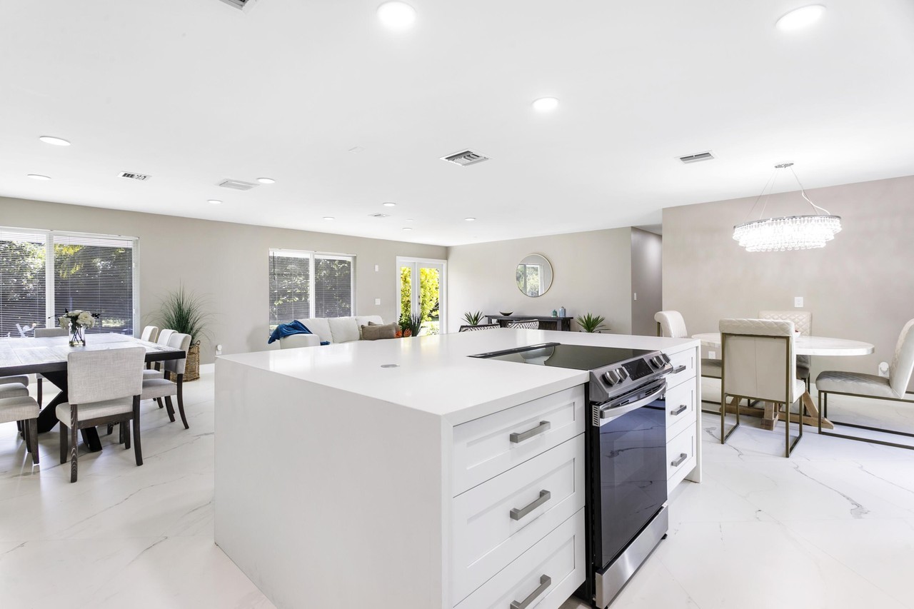 5200 Club Road - Photo 6 of 33