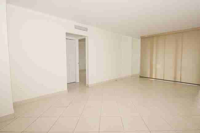 301 Croton Ave #201 - Photo 4 of 16