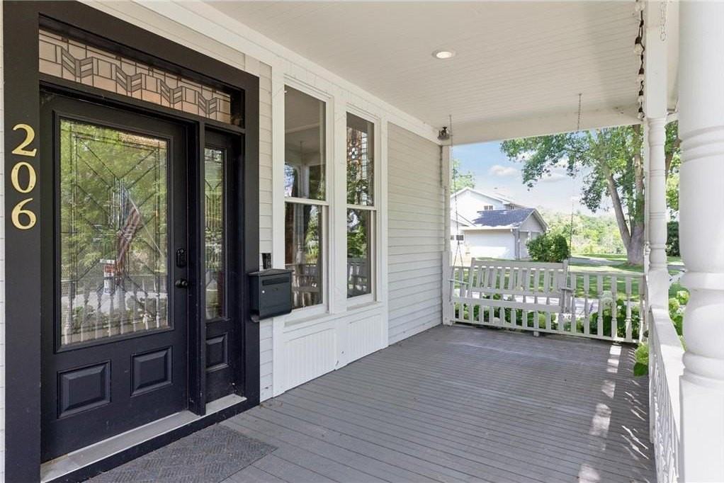 206 5th St S - Photo 7 of 50