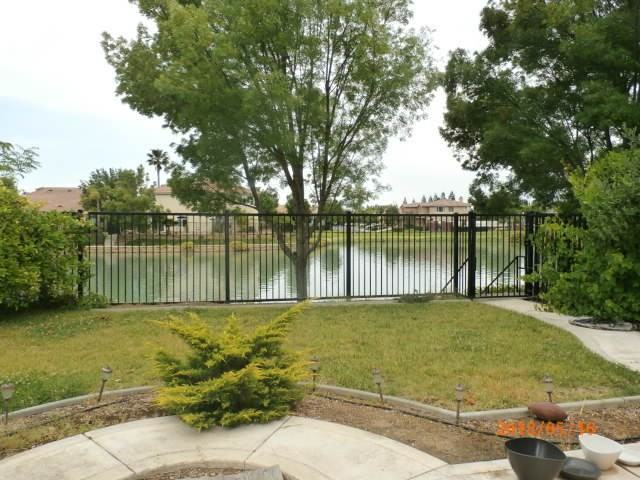370 Vista Cove Cir - Photo 3 of 14