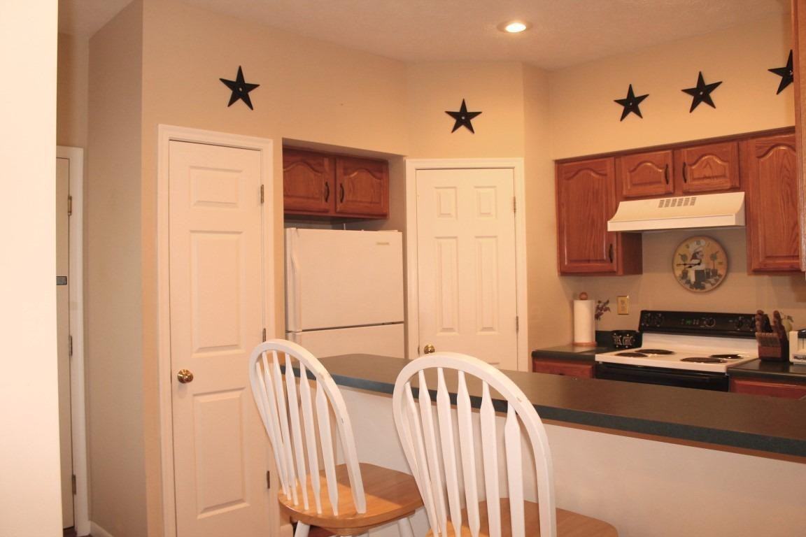 10794 St Andrews Dr - Photo 3 of 21