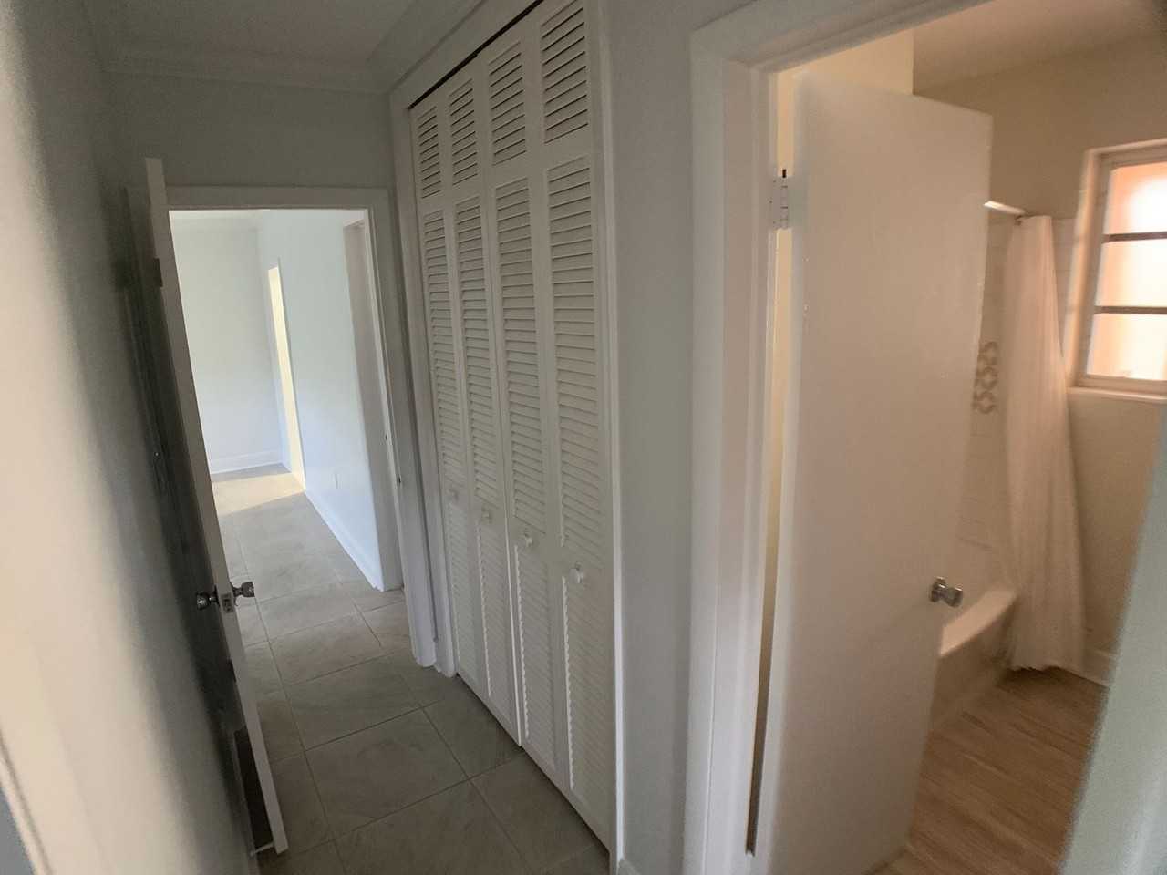 1211 Campo Sano Ave - Photo 5 of 23