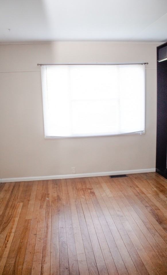 509 Meridian St - Photo 2 of 8