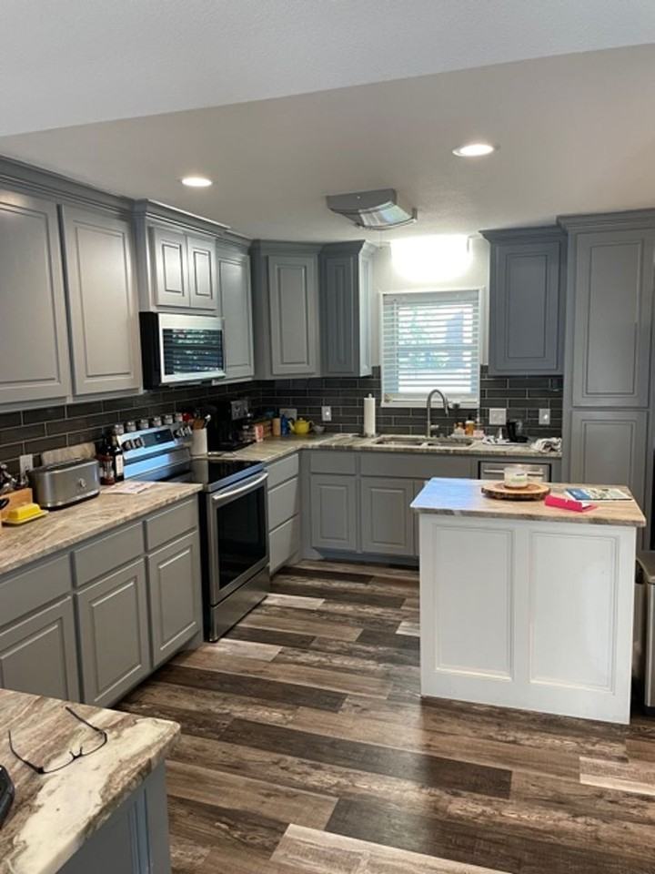 2226 Robertson Dr - Photo 3 of 27
