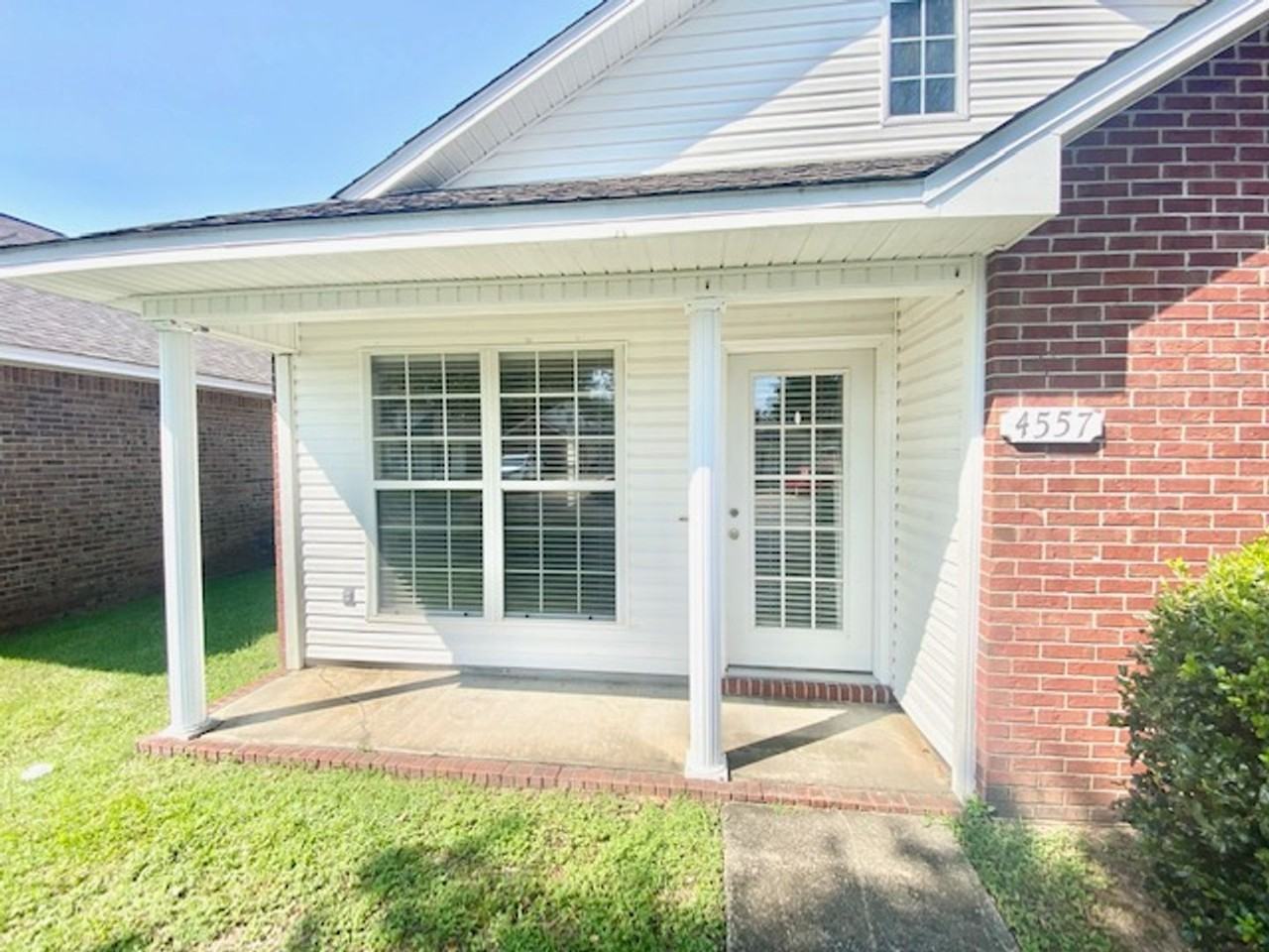 4557 Barrington Ln - Photo 2 of 18