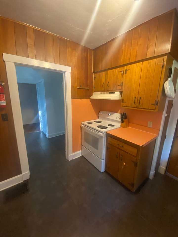 1994 Iuka Ave - Photo 3 of 19