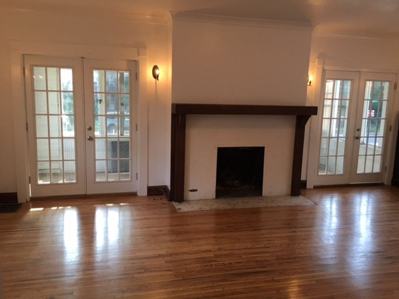 297 E Lane Ave - Photo 5 of 15