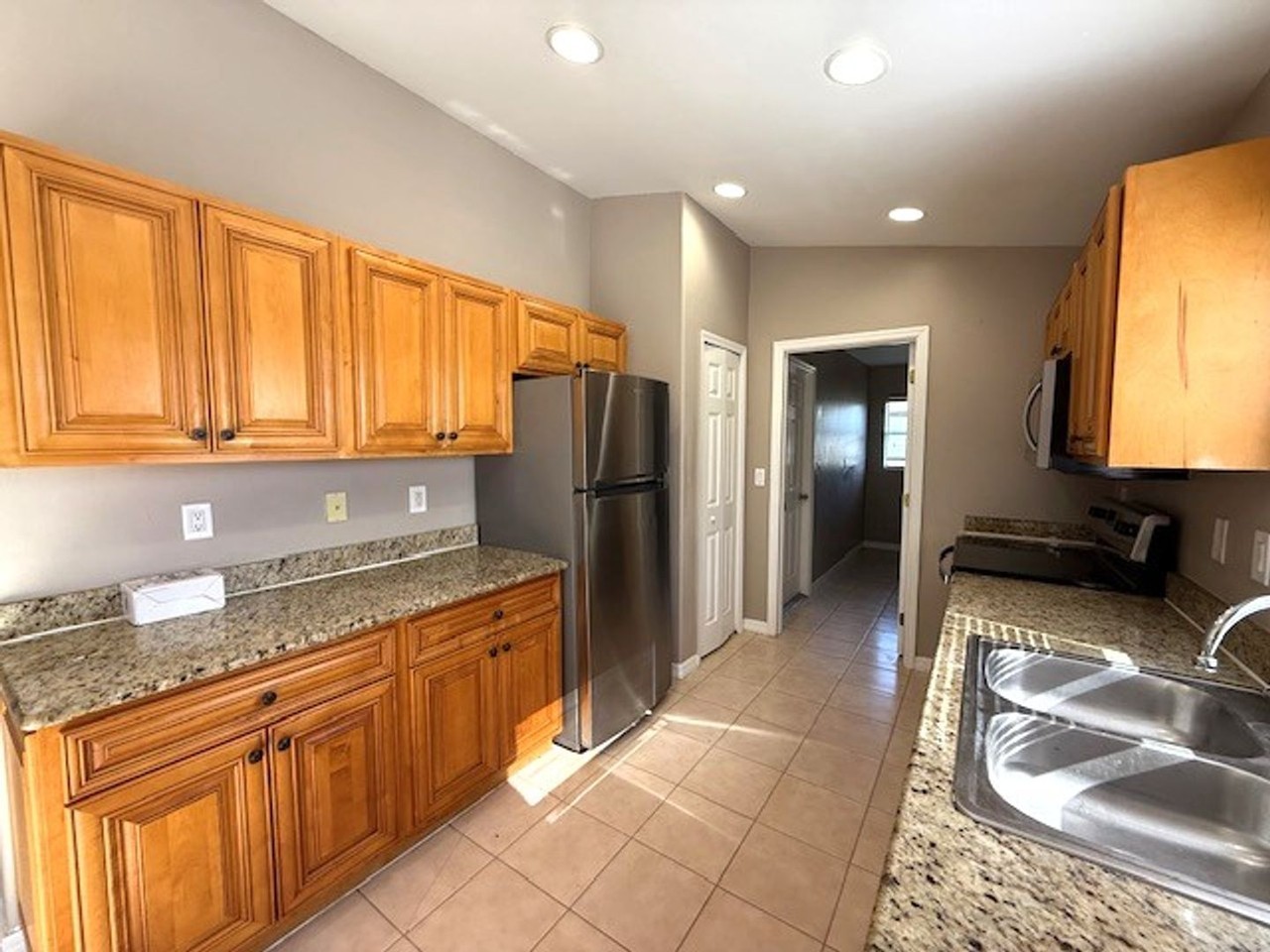 53 Denis Ave S - Photo 2 of 25