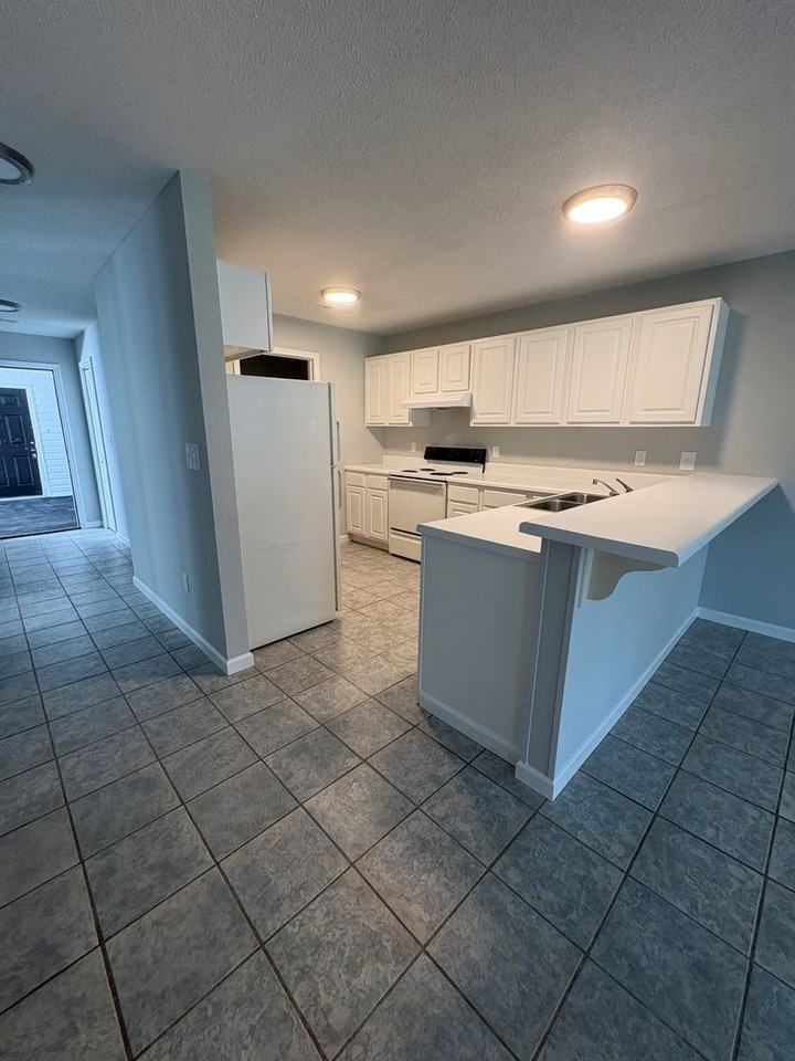 53 Nushell Street #103 - Photo 3 of 16