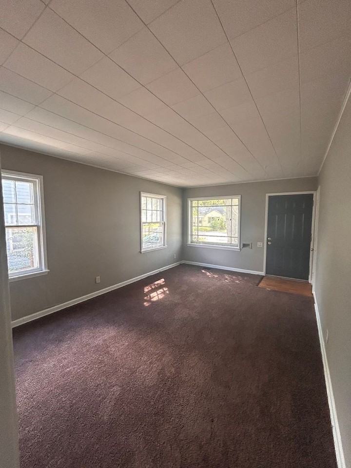 4507 S Colonial Ave - Photo 2 of 8