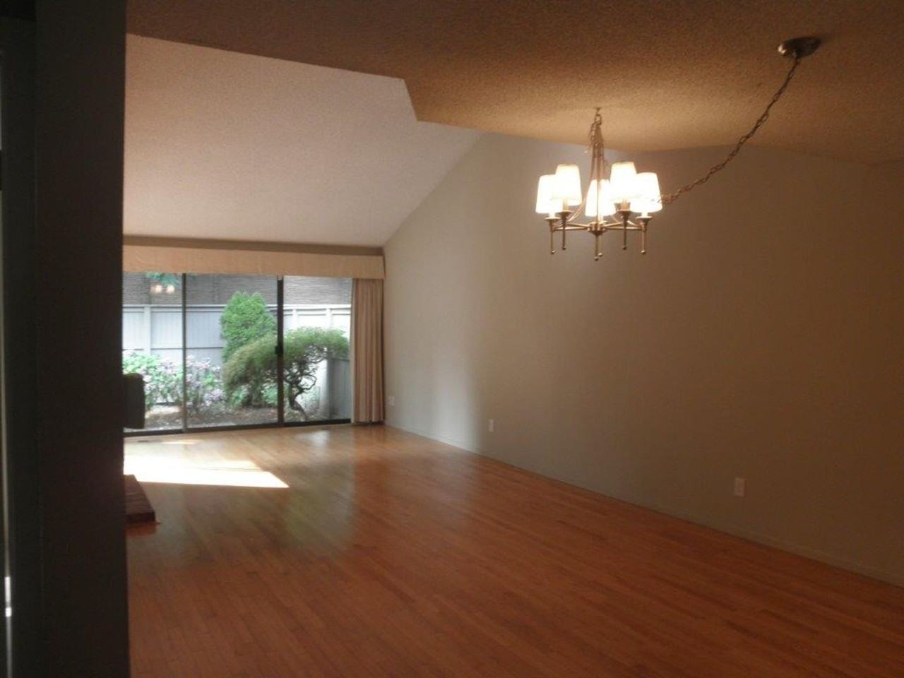 129 140th Pl Ne #130 - Photo 2 of 28