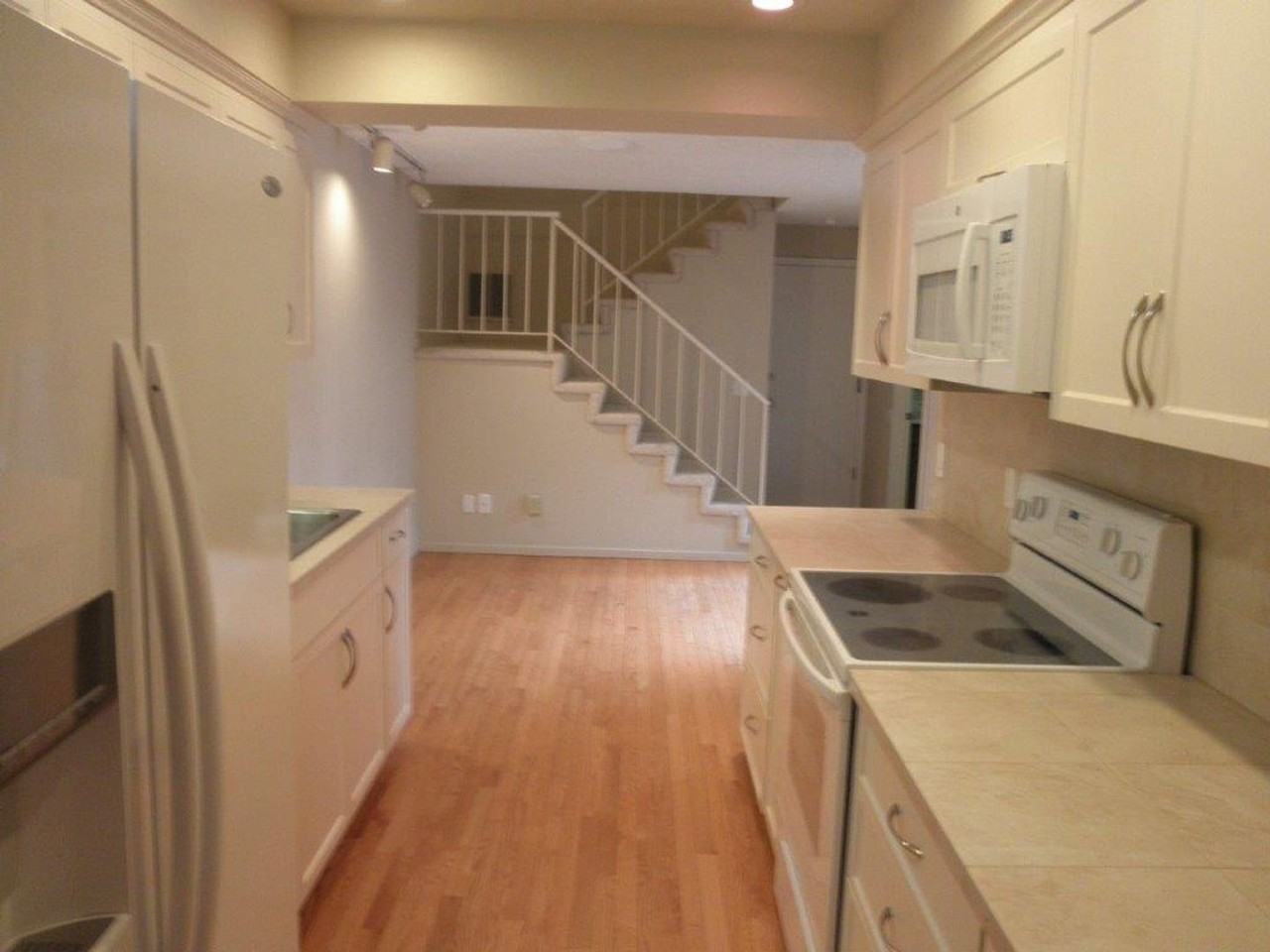 129 140th Pl Ne #130 - Photo 3 of 28