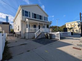 featured image of 516 Grammercy Pl