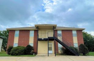 featured image of 1706 Benttree Dr